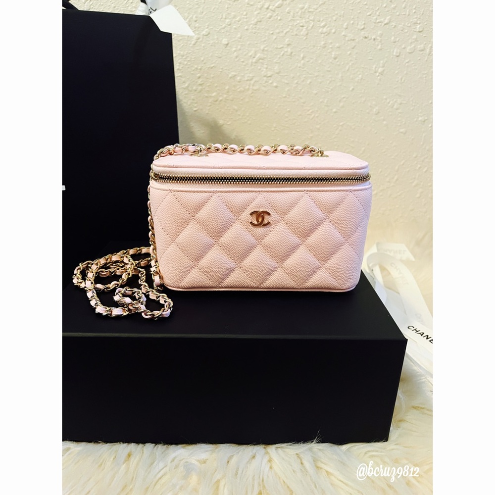 💕SOLD -CHANEL Caviar Quilted Small Vanity with Chain - Light Pink